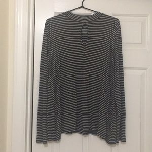 American Eagle black and white keyhole